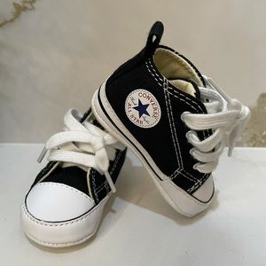 Black baby converse size 1